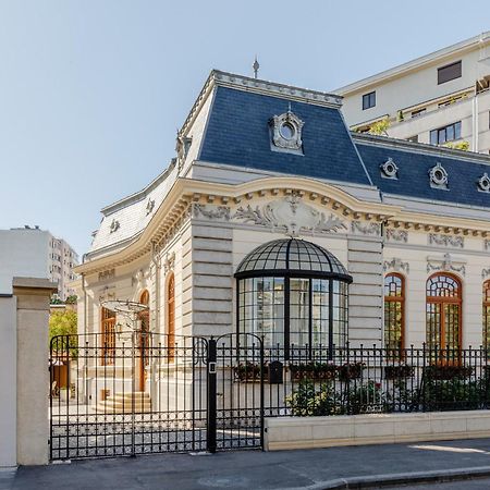 Templum Clava Hotel Букурещ Екстериор снимка
