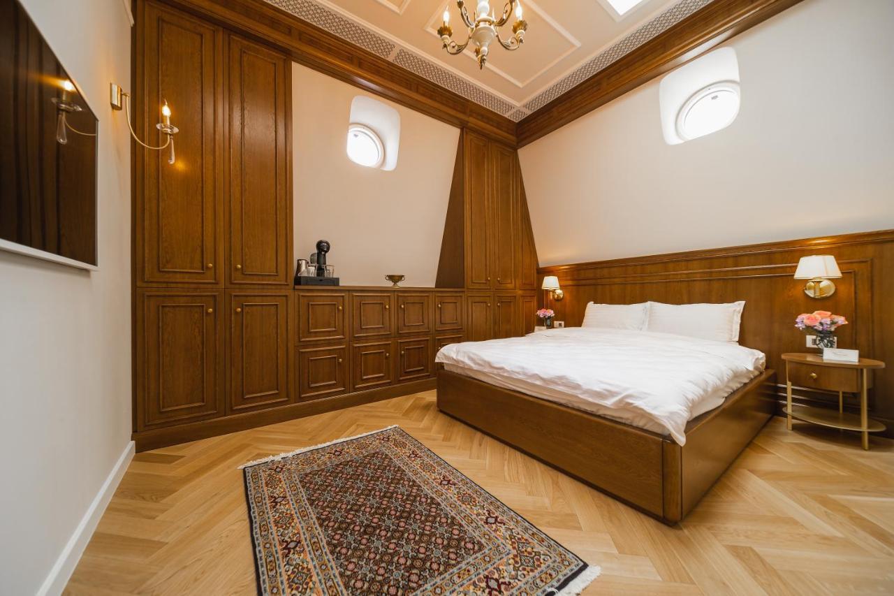 Templum Clava Hotel Букурещ Екстериор снимка