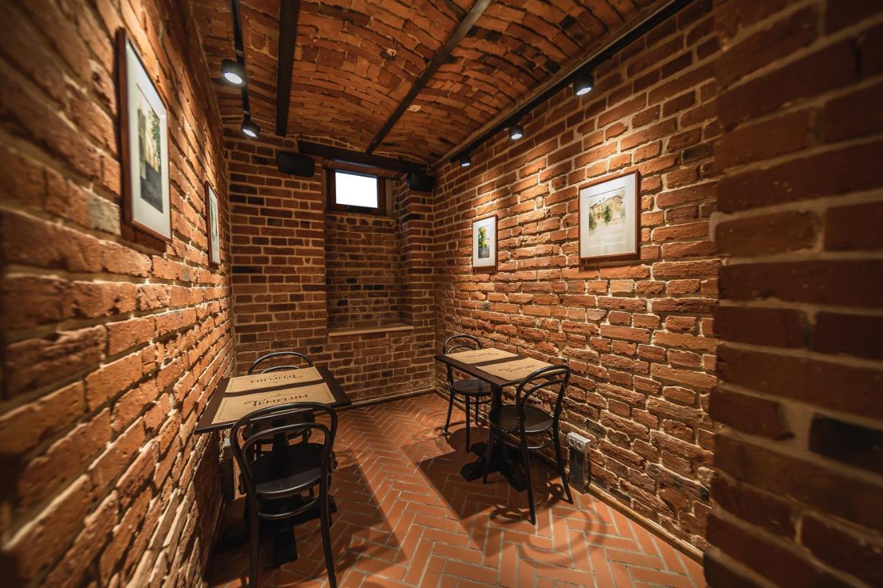 Templum Clava Hotel Букурещ Екстериор снимка