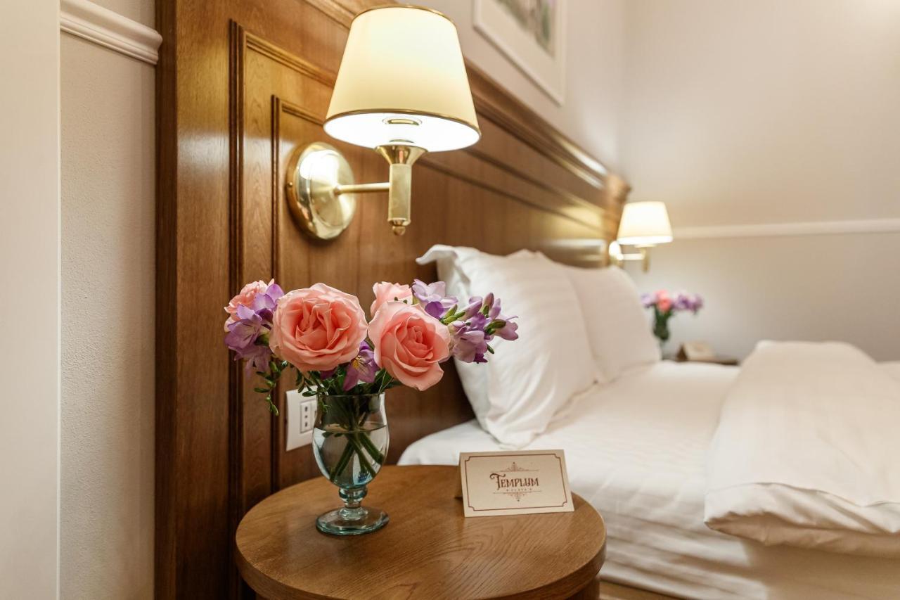 Templum Clava Hotel Букурещ Екстериор снимка