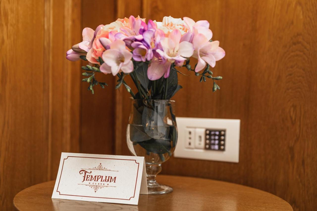 Templum Clava Hotel Букурещ Екстериор снимка